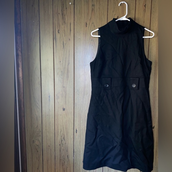 Mock-Neck Mod Dress - Picture 3 of 6